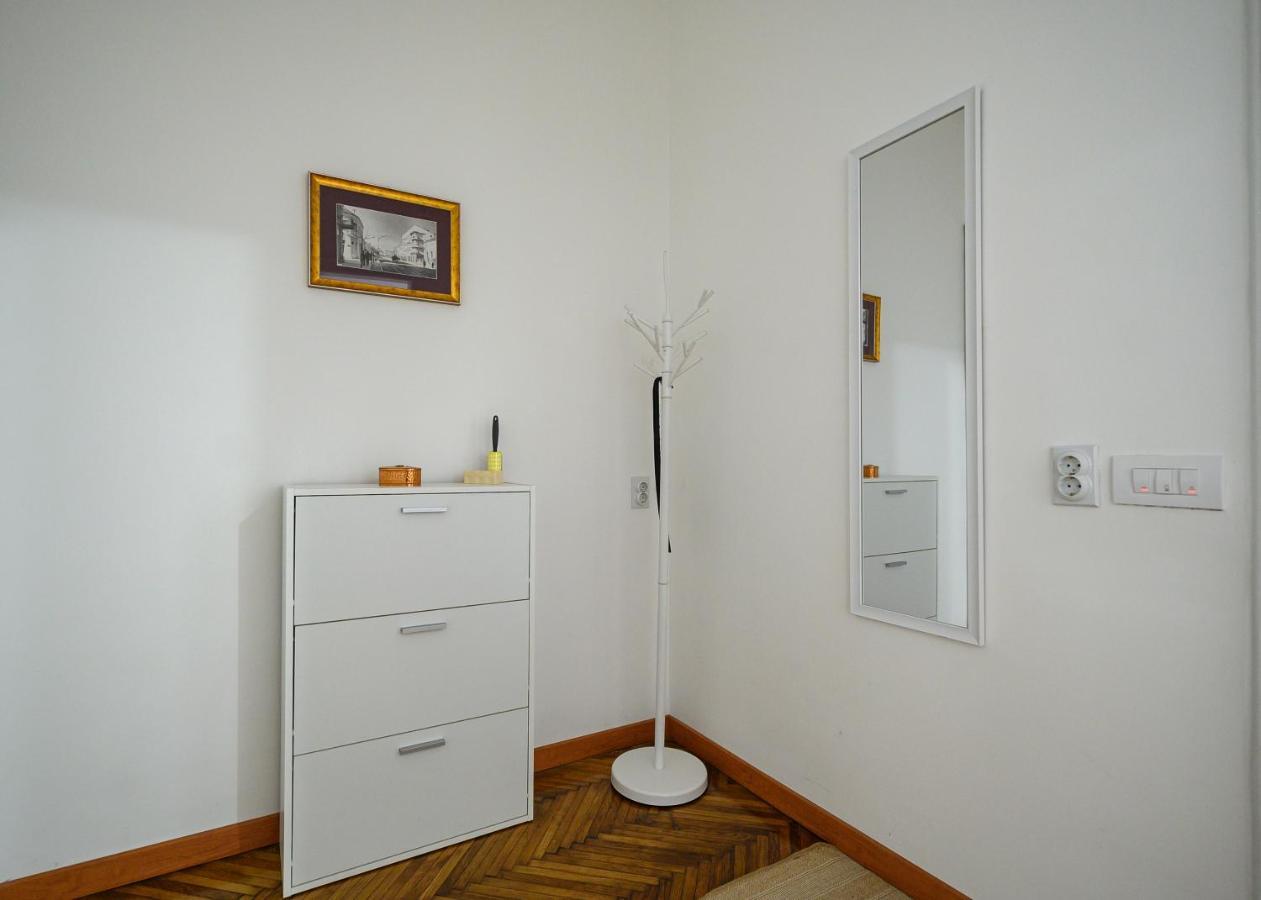 Center Retro Apartment Nis Exterior photo